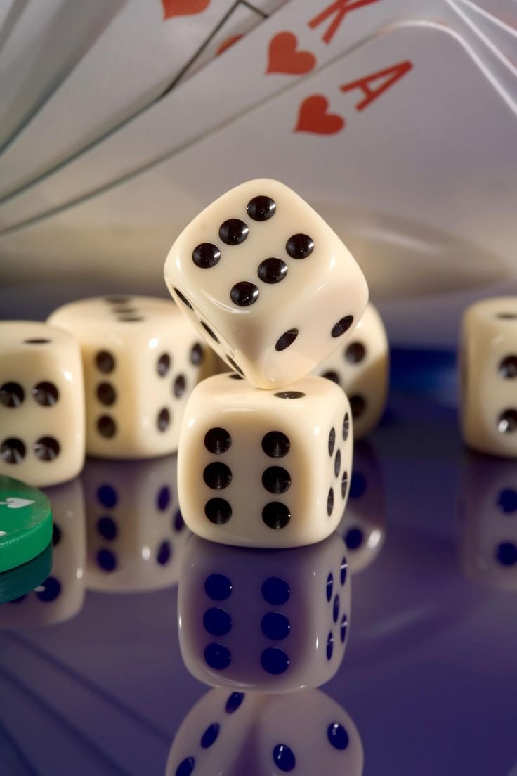 Antarmuka aplikasi slot gembira dengan menu permainan dan opsi pembayaran